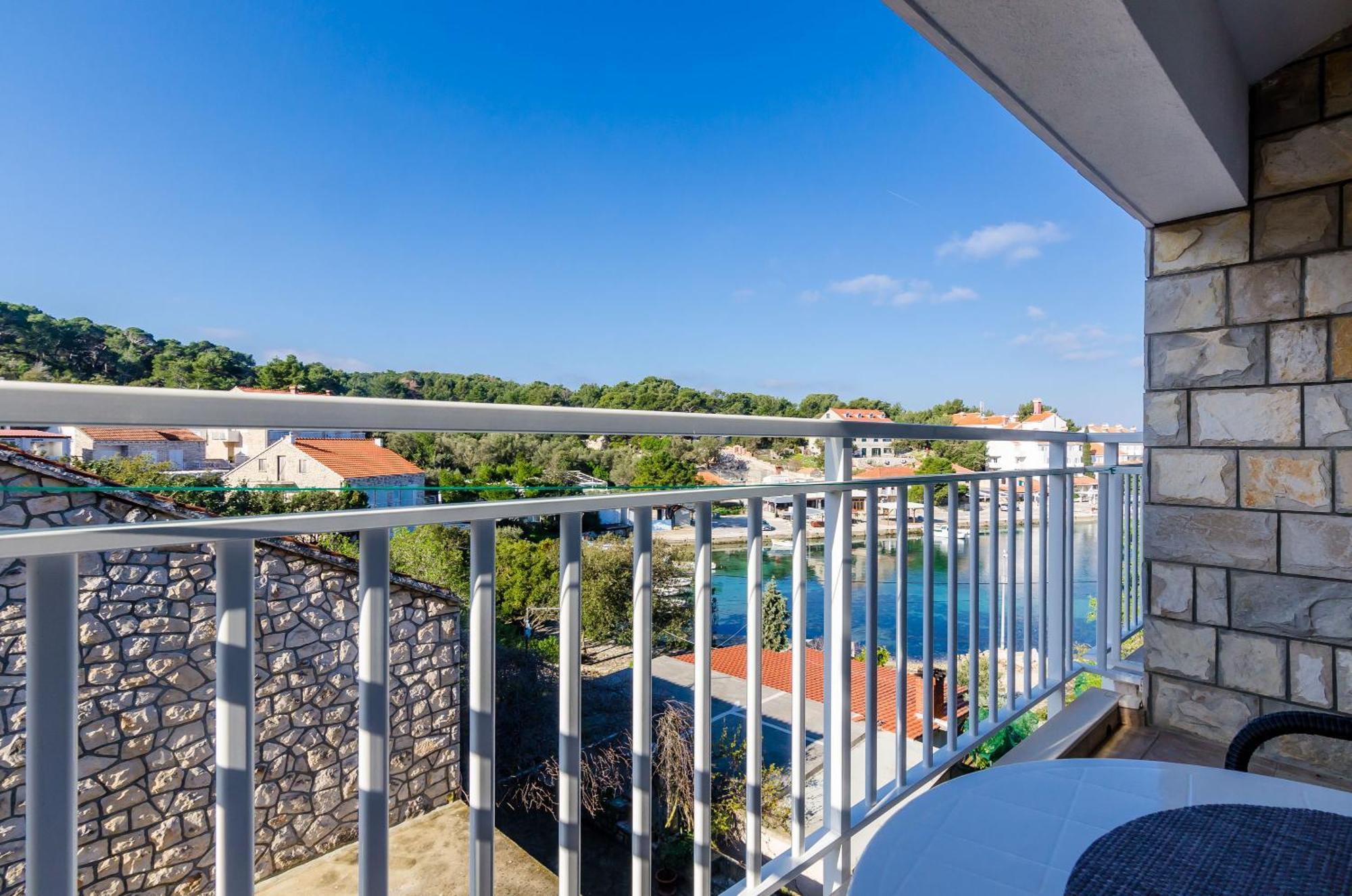 Apartments Lorena Mljet 波梅纳 外观 照片
