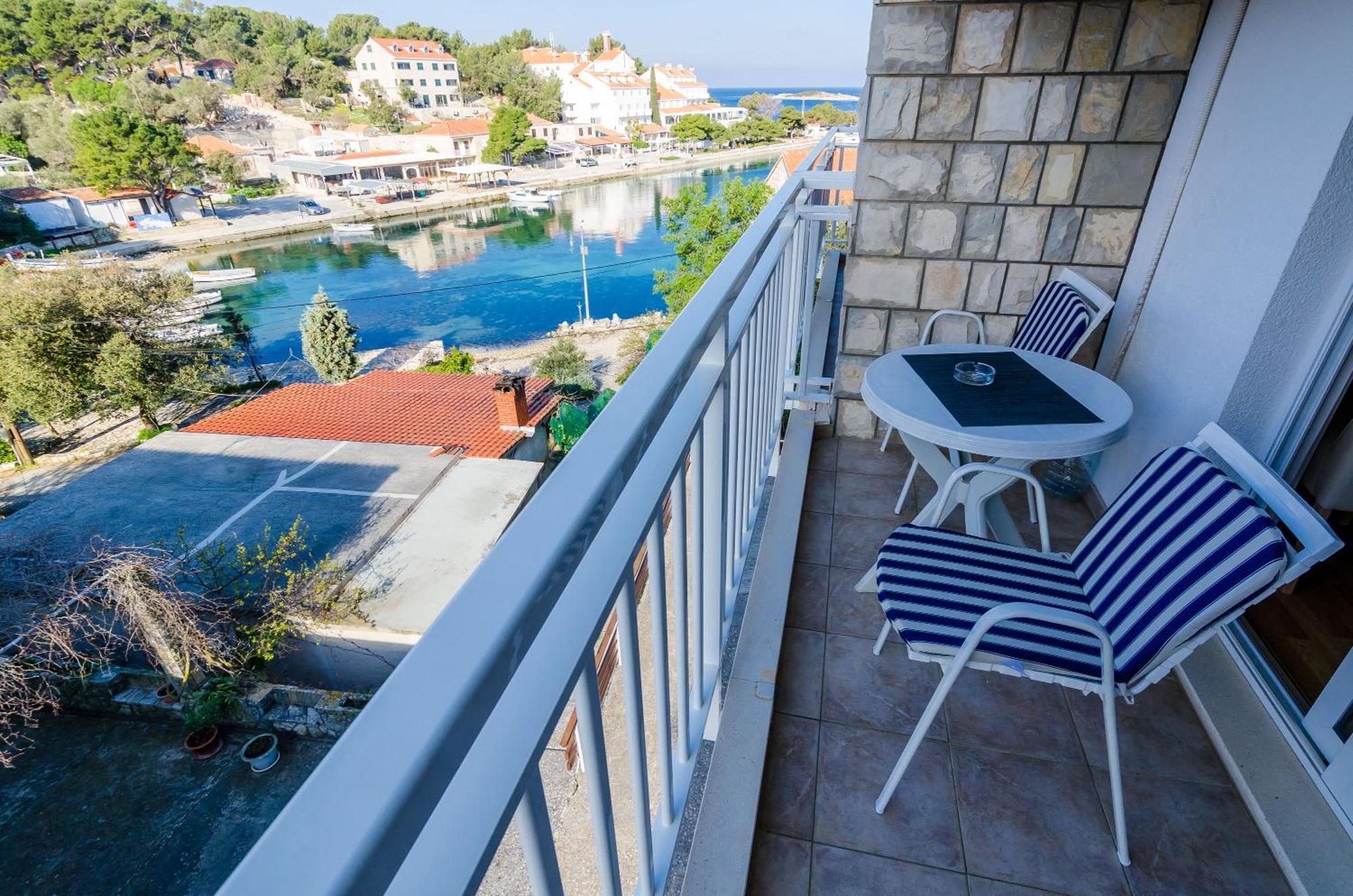 Apartments Lorena Mljet 波梅纳 外观 照片